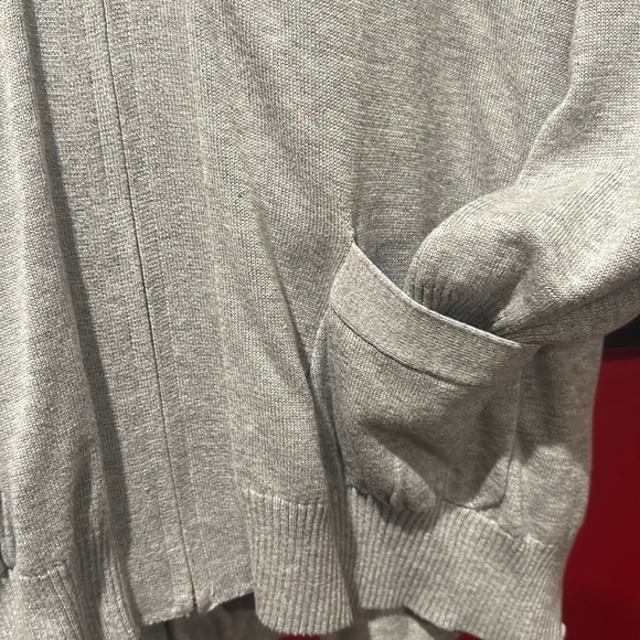 RARE RUFFLE BACK HOODIE - Picture 4 of 9